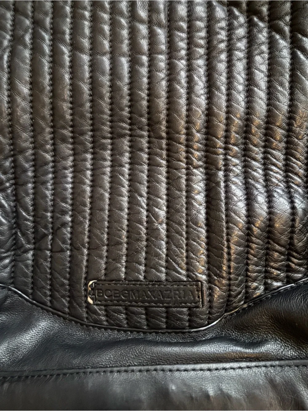 BCBGMaxAzria Black Quilted Leather Shoulder Bag with Gold Ring - Picture 3 of 4